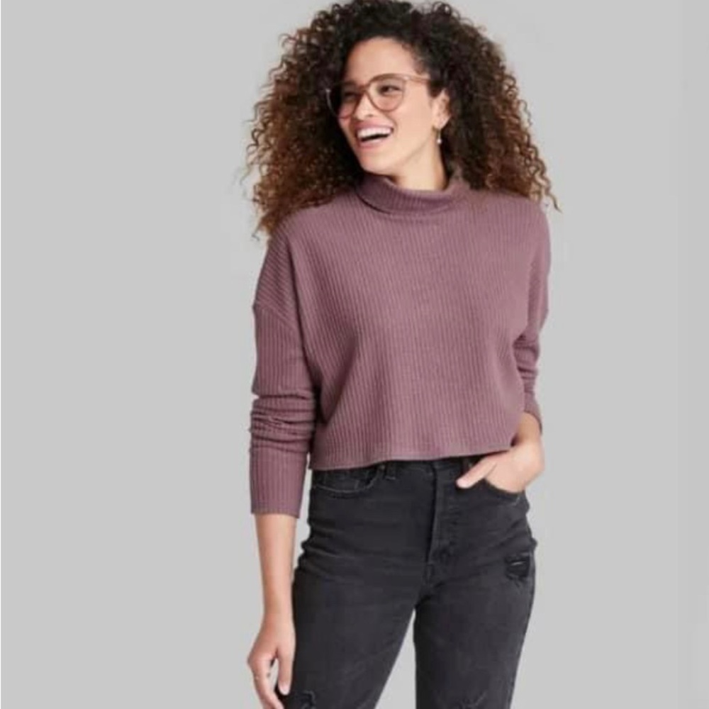 WOMEN'S Long Sleeve Turtleneck Cozy Boxy Cropped T-Shirt Wild Fable